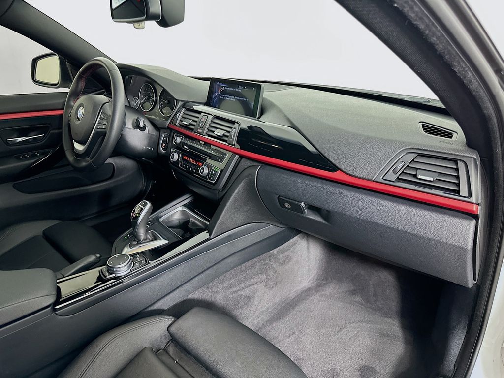 Thumbnail: 2015 BMW 4 Series - 30