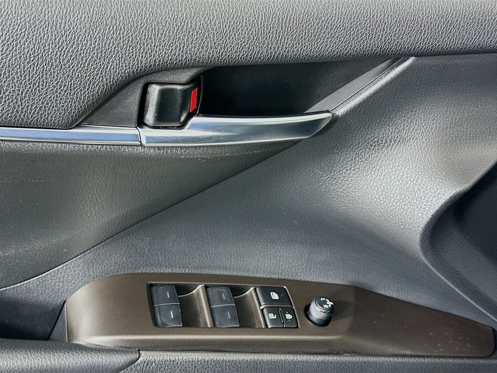 Thumbnail: 2024 Toyota Camry - 17