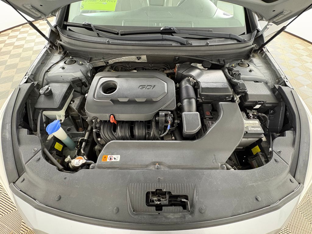 Used 2017 Gray Hyundai Limited image 33