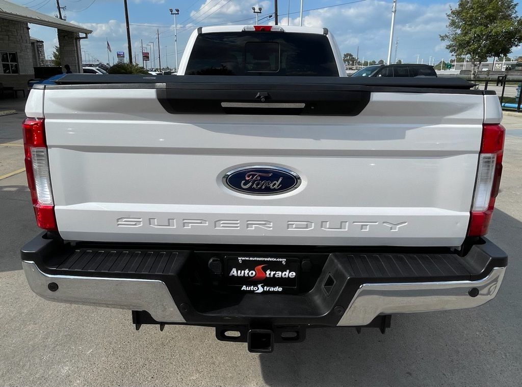 2017 Ford F-350SD Lariat - 9