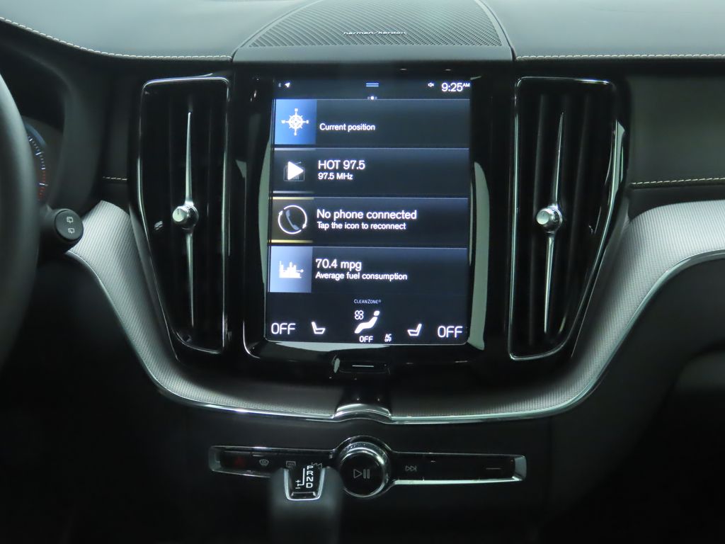 Thumbnail: 2020 Volvo XC60 - 14