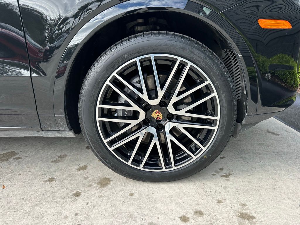 Thumbnail: 2024 Porsche  - 14