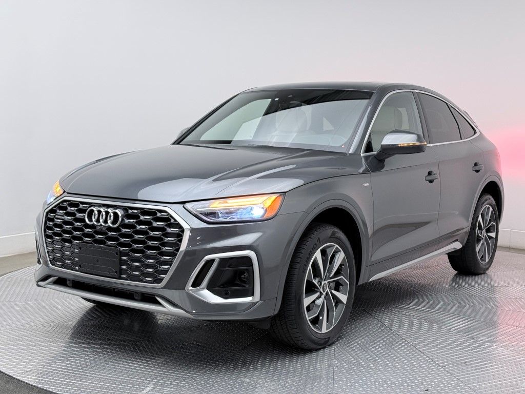 Thumbnail: 2022 Audi Q5 - 6