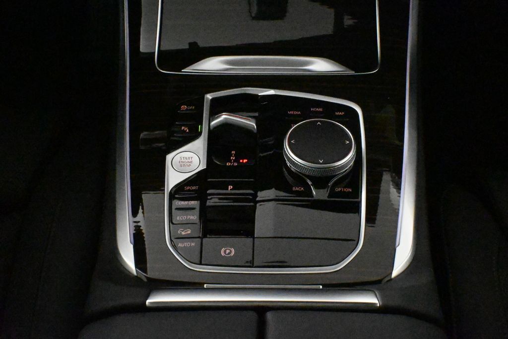 Thumbnail: 2026 BMW X5 - 24