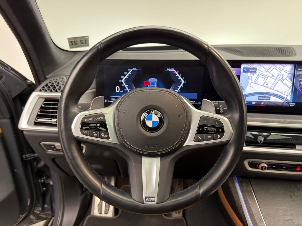 Thumbnail: 2023 BMW X7 - 15