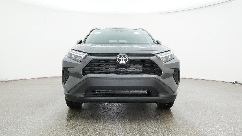 2025 Toyota RAV4 XLE 29