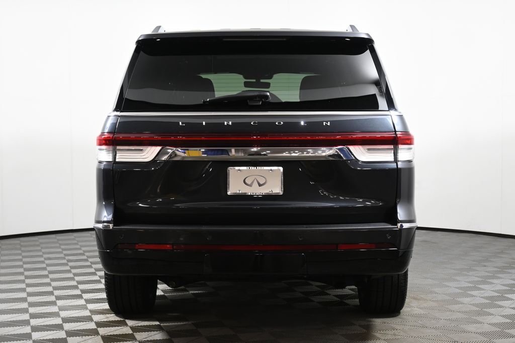 Thumbnail: 2024 Lincoln Navigator - 6