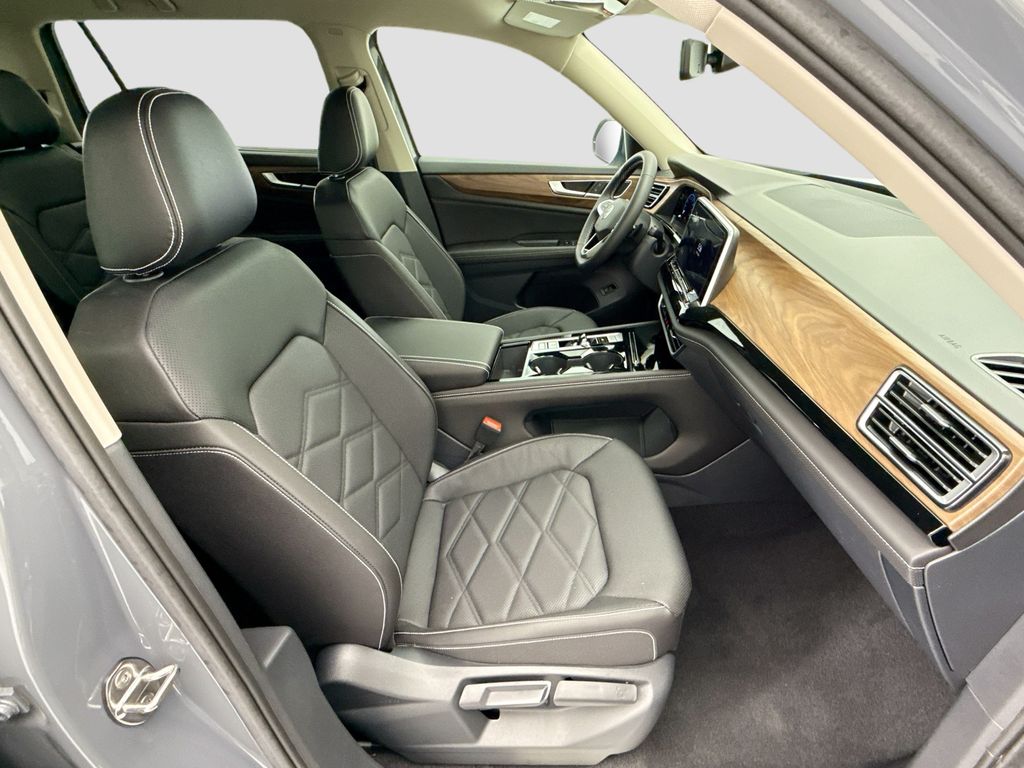 Thumbnail: 2026 Volkswagen Atlas - 18