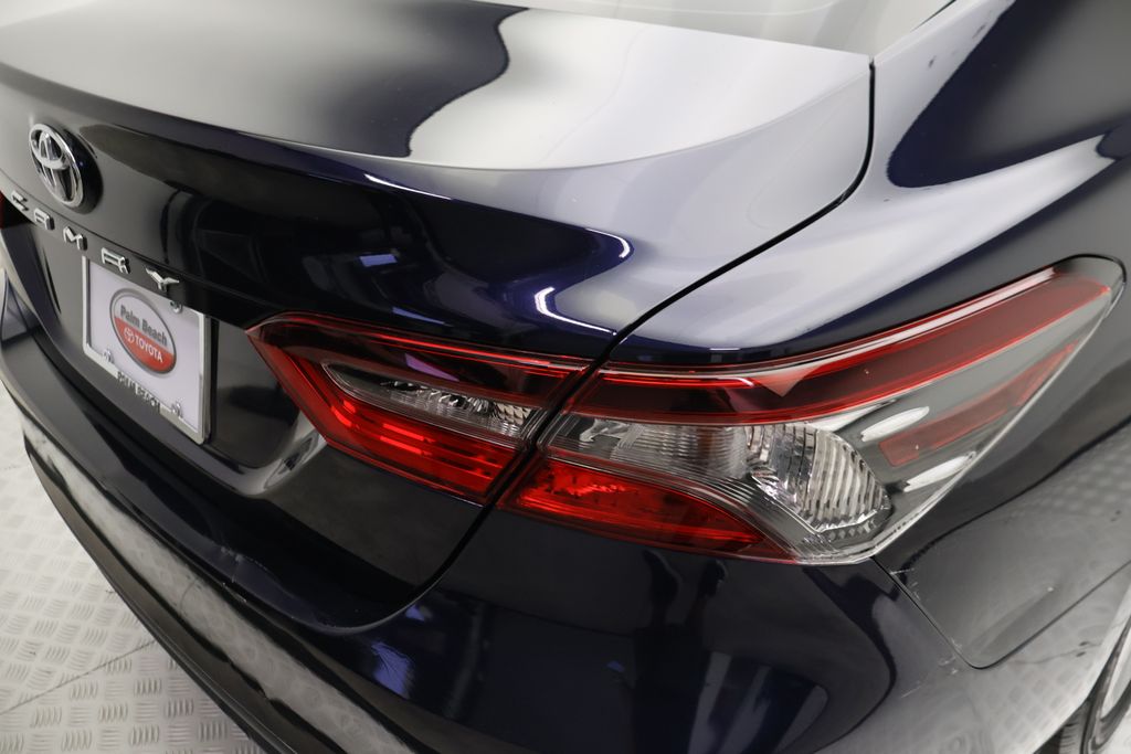 Thumbnail: 2021 Toyota Camry - 9