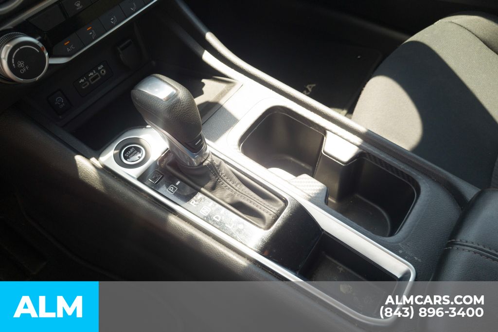 Used 2024 White Nissan SV image 10