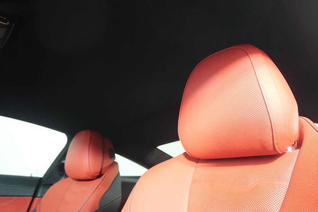 Thumbnail: 2024 BMW 8 Series - 11