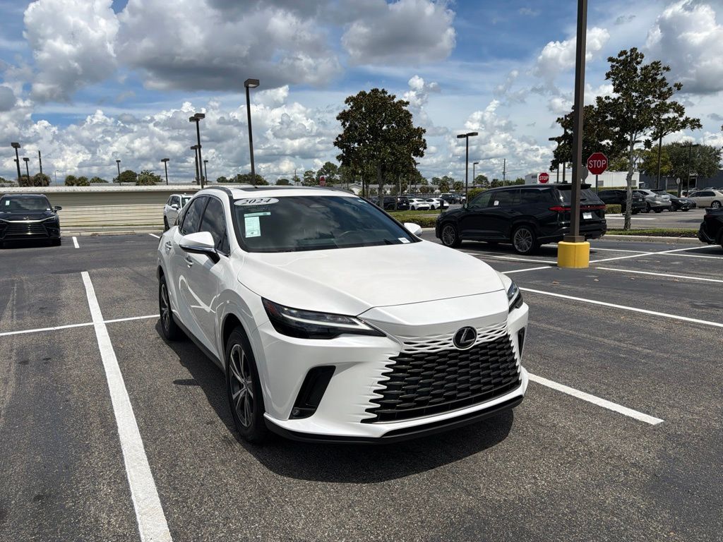 Thumbnail: 2024 Lexus RX - 3