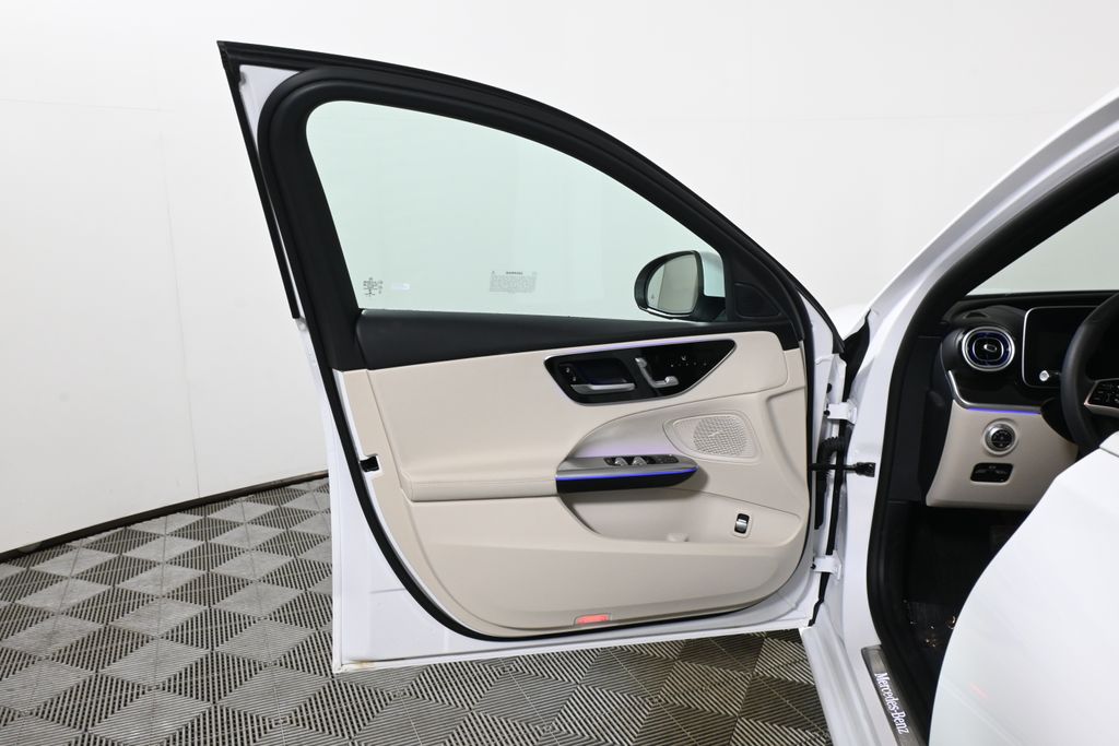 Thumbnail: 2023 Mercedes-Benz C-Class - 28