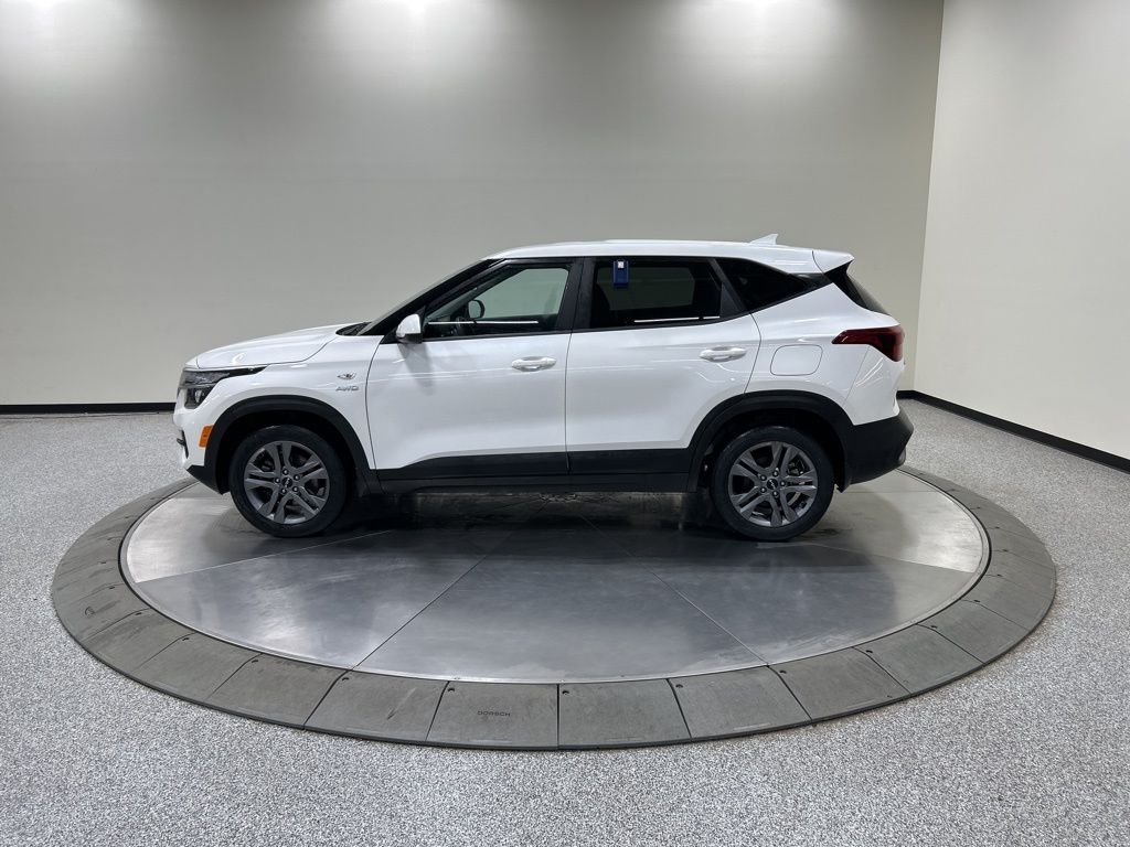 used 2023 Kia Seltos car, priced at $20,962