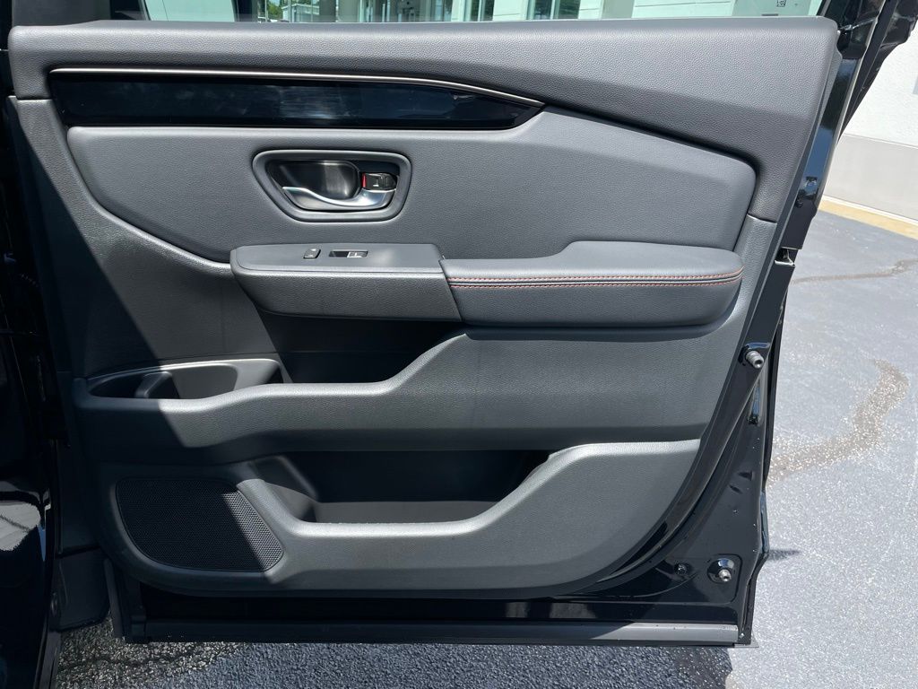 Thumbnail: 2025 Honda Pilot - 31