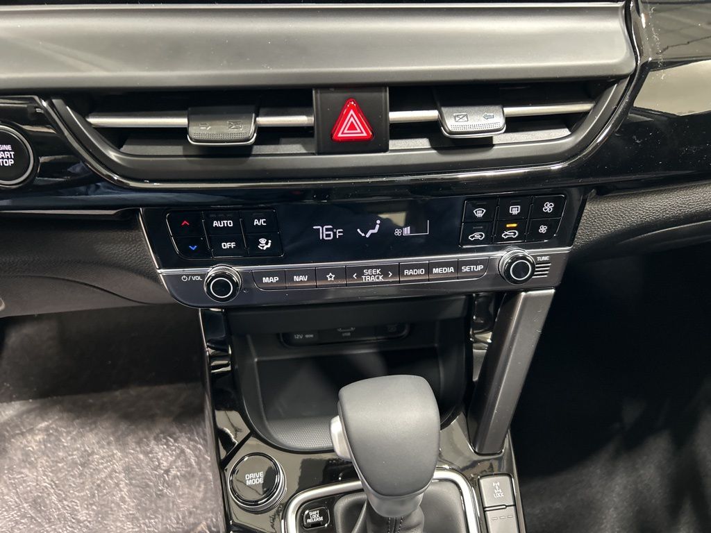 new 2026 Kia Seltos car, priced at $27,435
