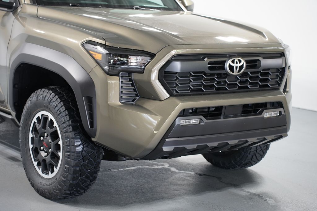Thumbnail: 2025 Toyota Tacoma - 4