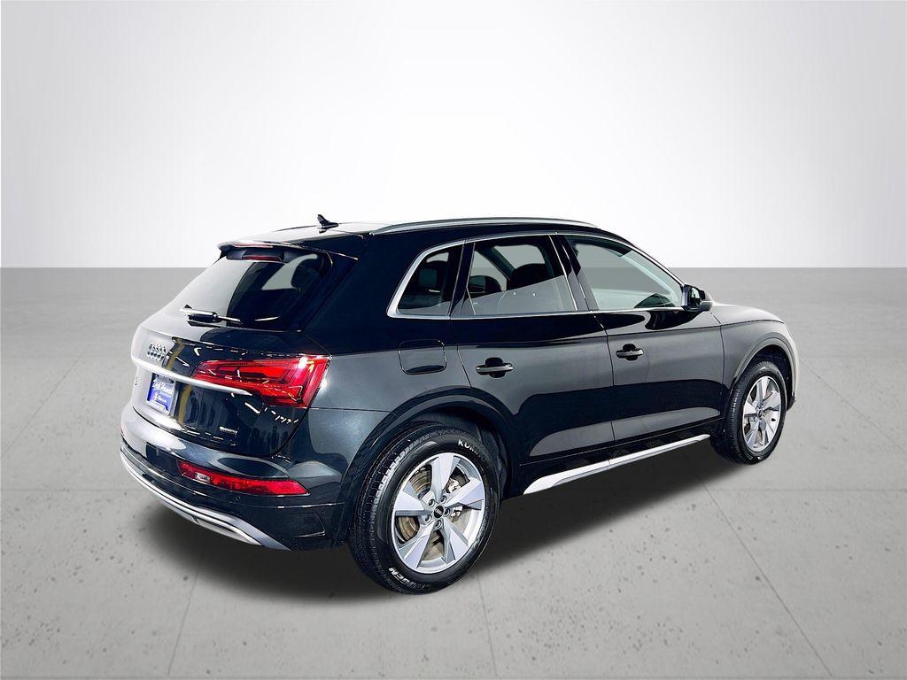 2024 Audi Q5 40 Premium