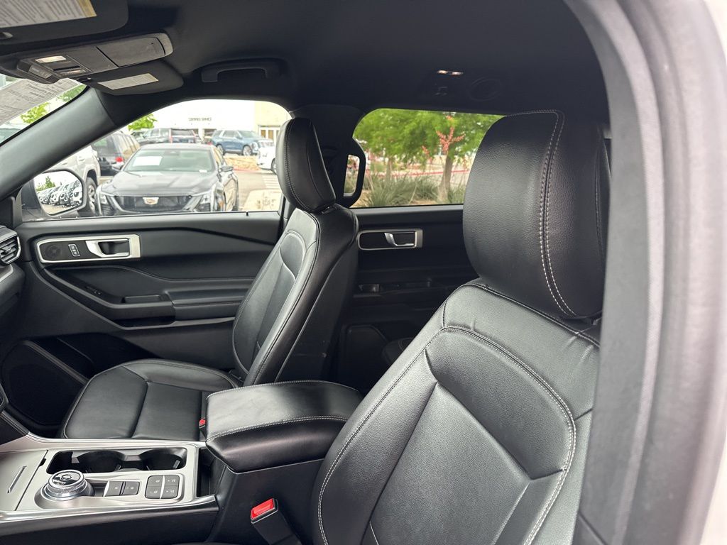 Used Car 2020 Ford Explorer  Xlt For Sale Under $20,000 In Austin, Texas