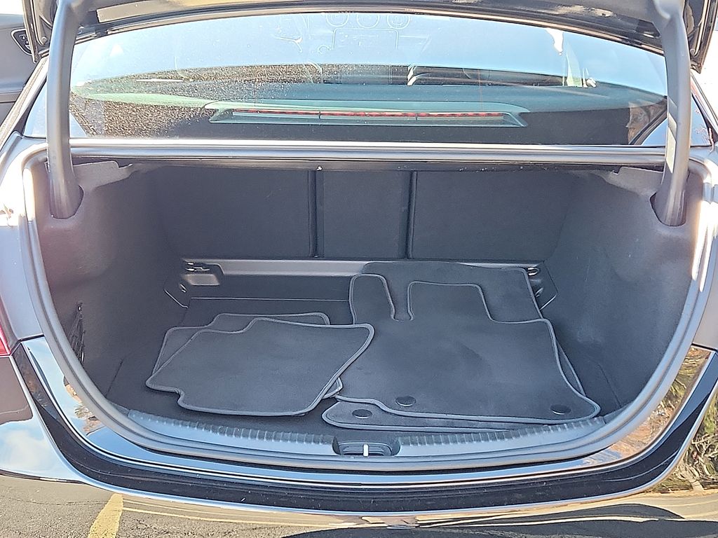 Thumbnail: 2024 Mercedes-Benz C-Class - 27