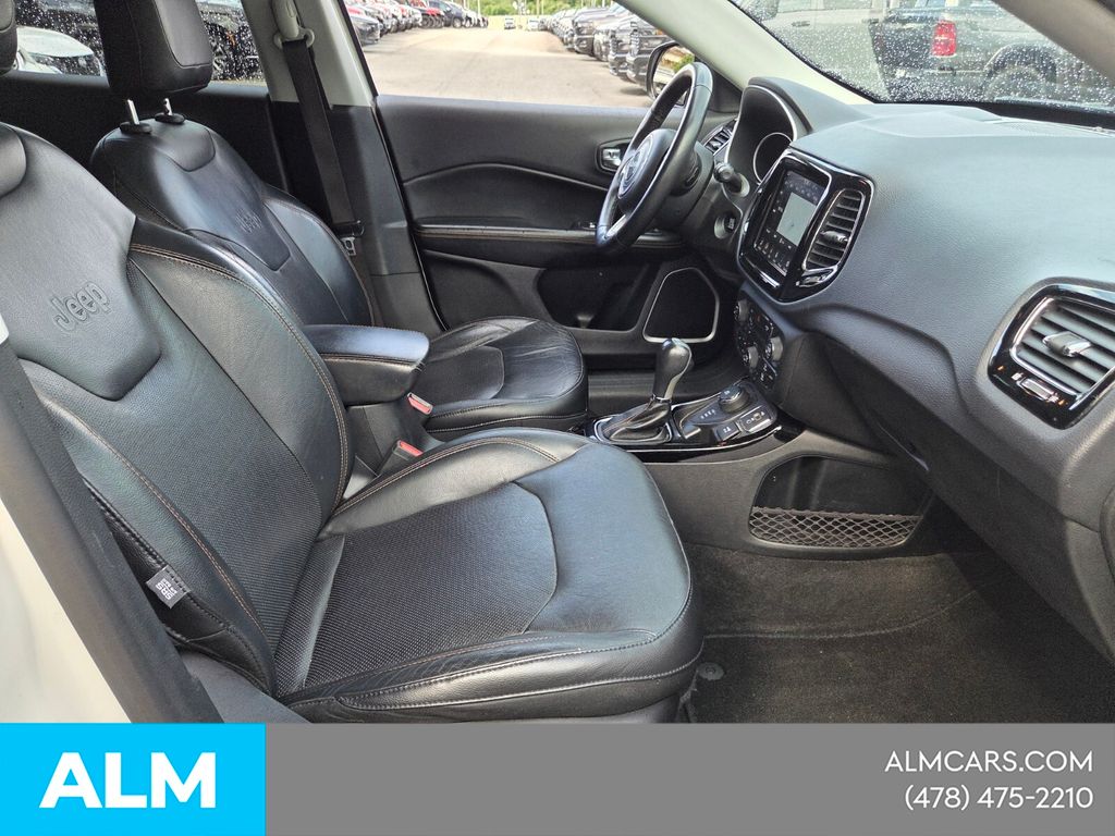 Used 2018 White Jeep Limited image 19