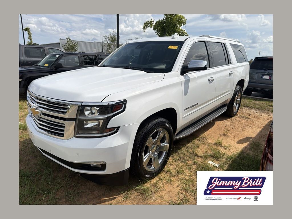 Summit White 2017 Chevrolet Suburban SUV / Crossover 4X2 6-Speed Automatic Overdrive