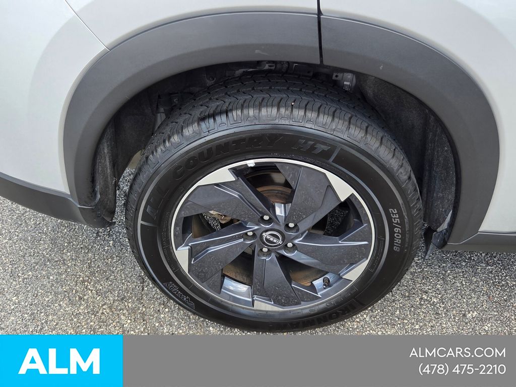 Used 2025 Silver Nissan SV image 19