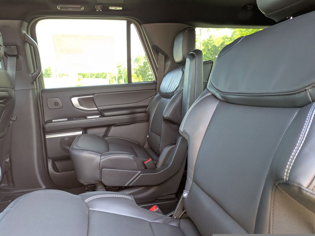 2027 Ford Expedition Max 