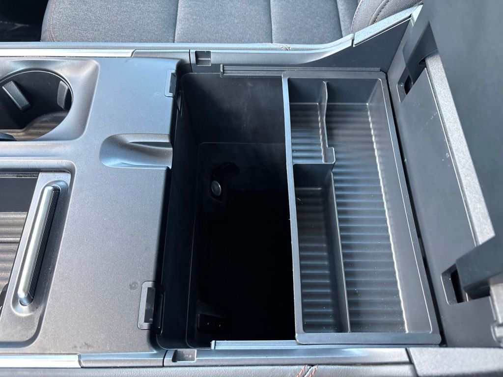 Used 2025 Ford Expedition SUV