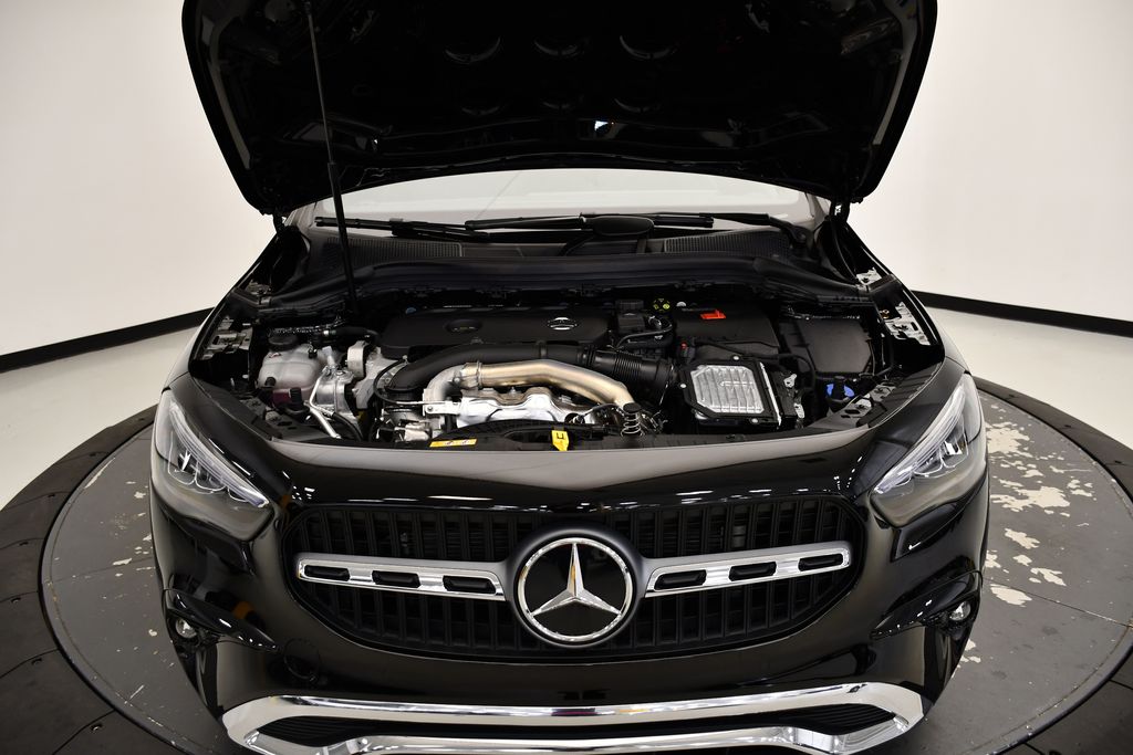 Thumbnail: 2025 Mercedes-Benz GLA - 12