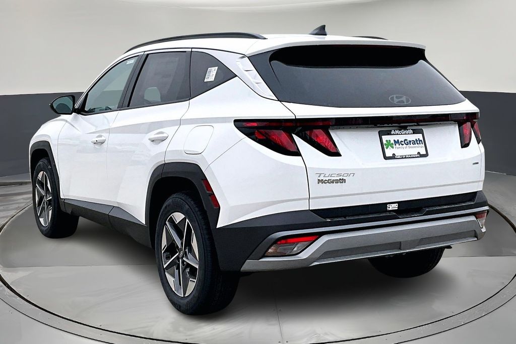 New 2026 White Hyundai SEL image 3