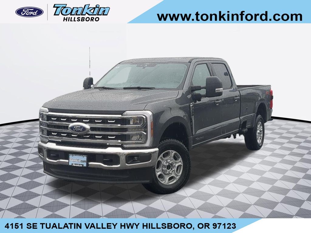 Carbonized Gray Metallic 2026 Ford F-250 Super Duty Pickup Truck Four-Wheel Drive Automatic