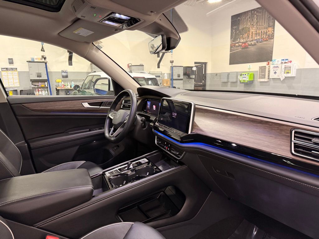 Thumbnail: 2024 Volkswagen Atlas - 29