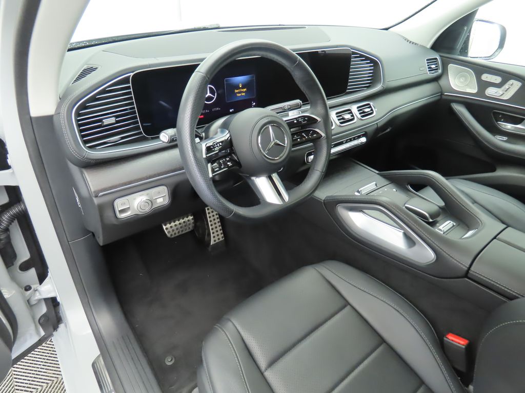 Thumbnail: 2024 Mercedes-Benz GLS - 9