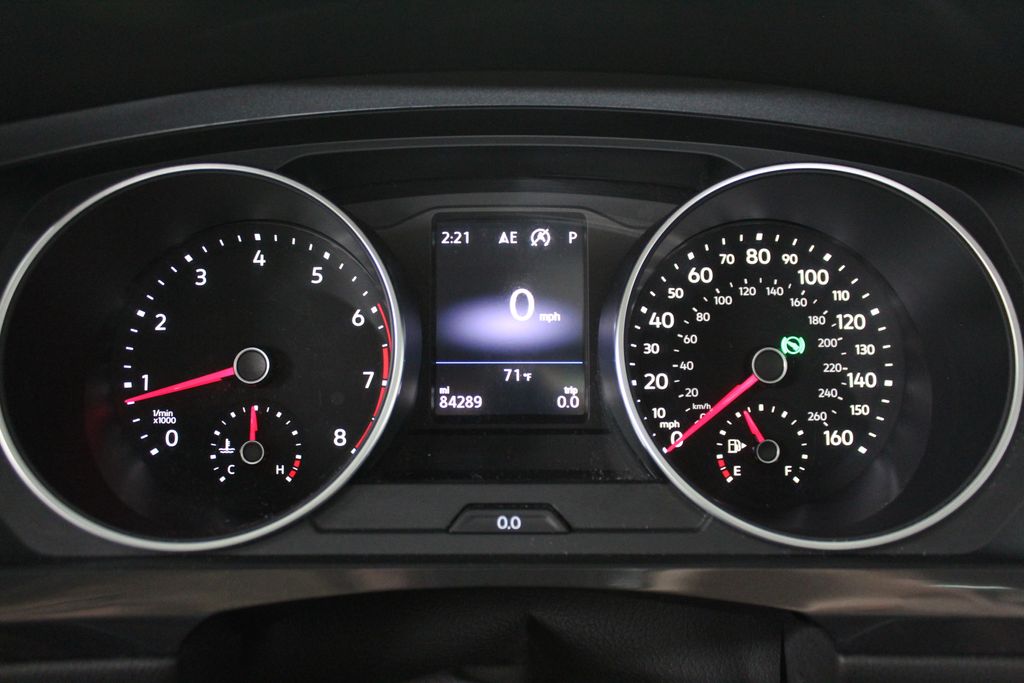 Thumbnail: 2018 Volkswagen Tiguan - 19
