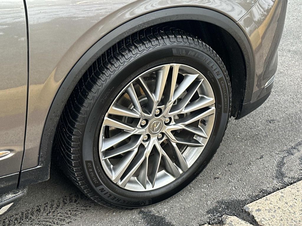 Thumbnail: 2022 Acura MDX - 18