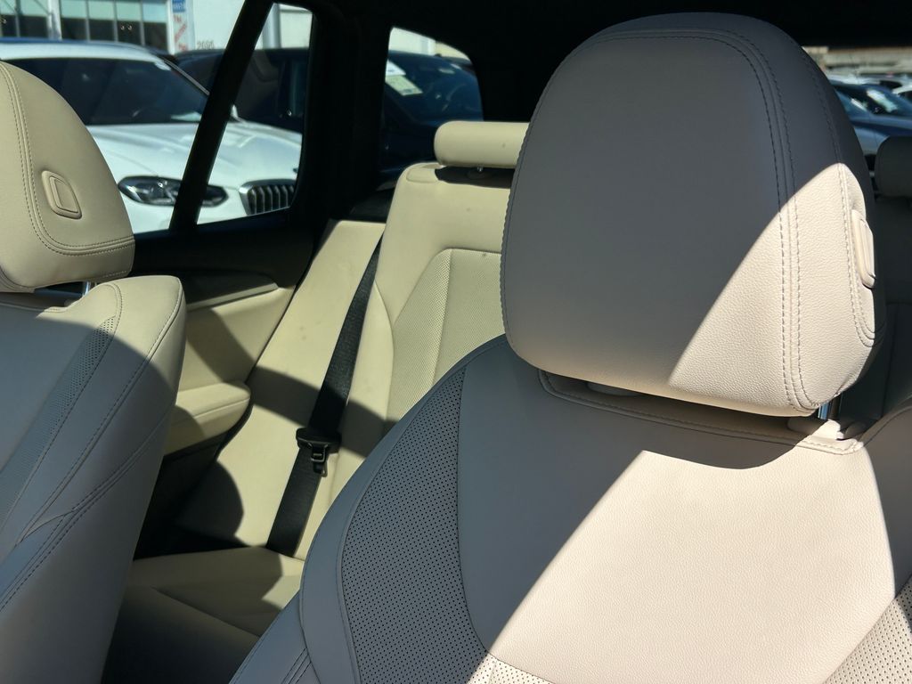 Thumbnail: 2023 BMW X3 - 14