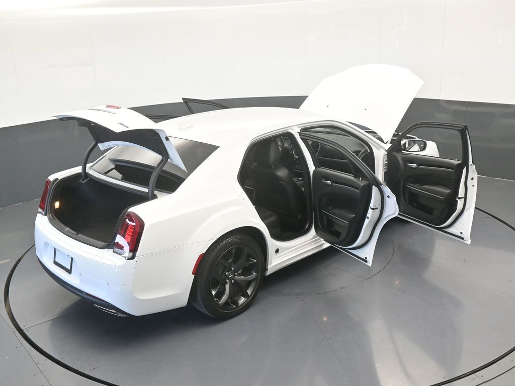 Used 2023 Bright White Clearcoat Chrysler Touring image 60