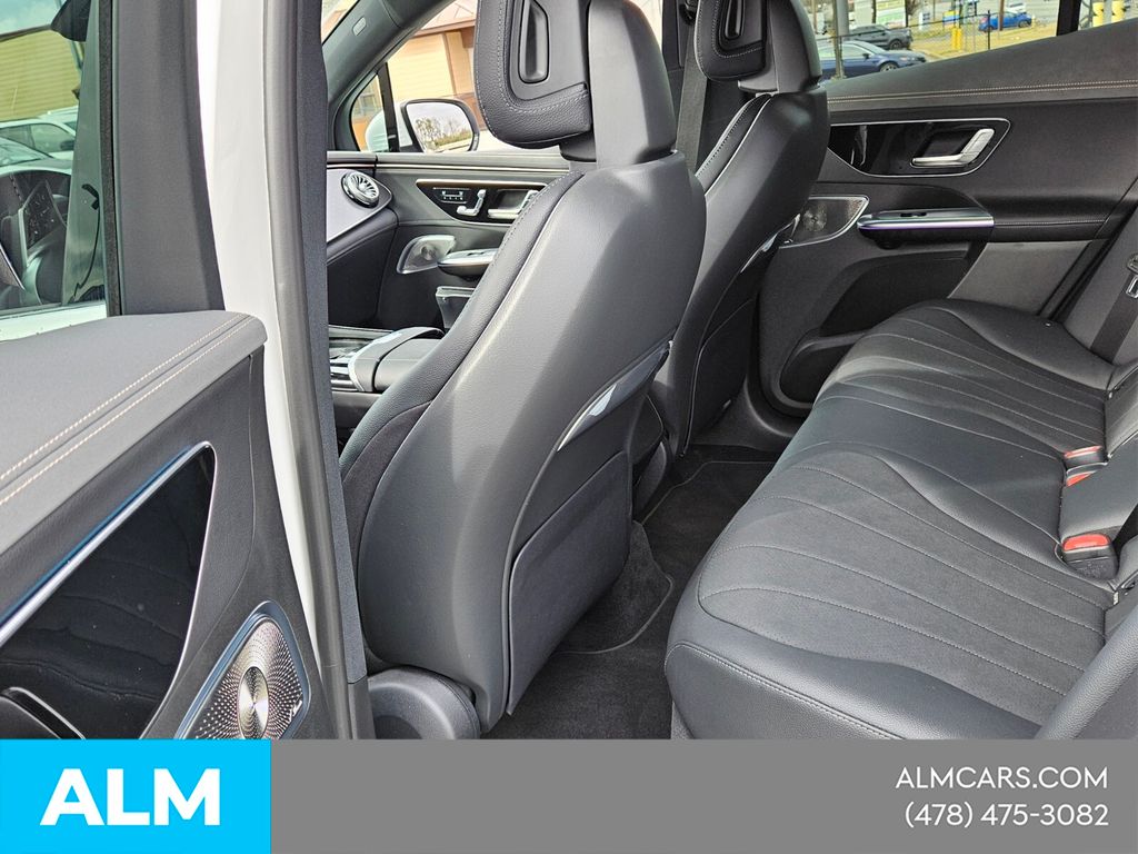 Used 2024 White Mercedes-Benz 350 SUV image 8
