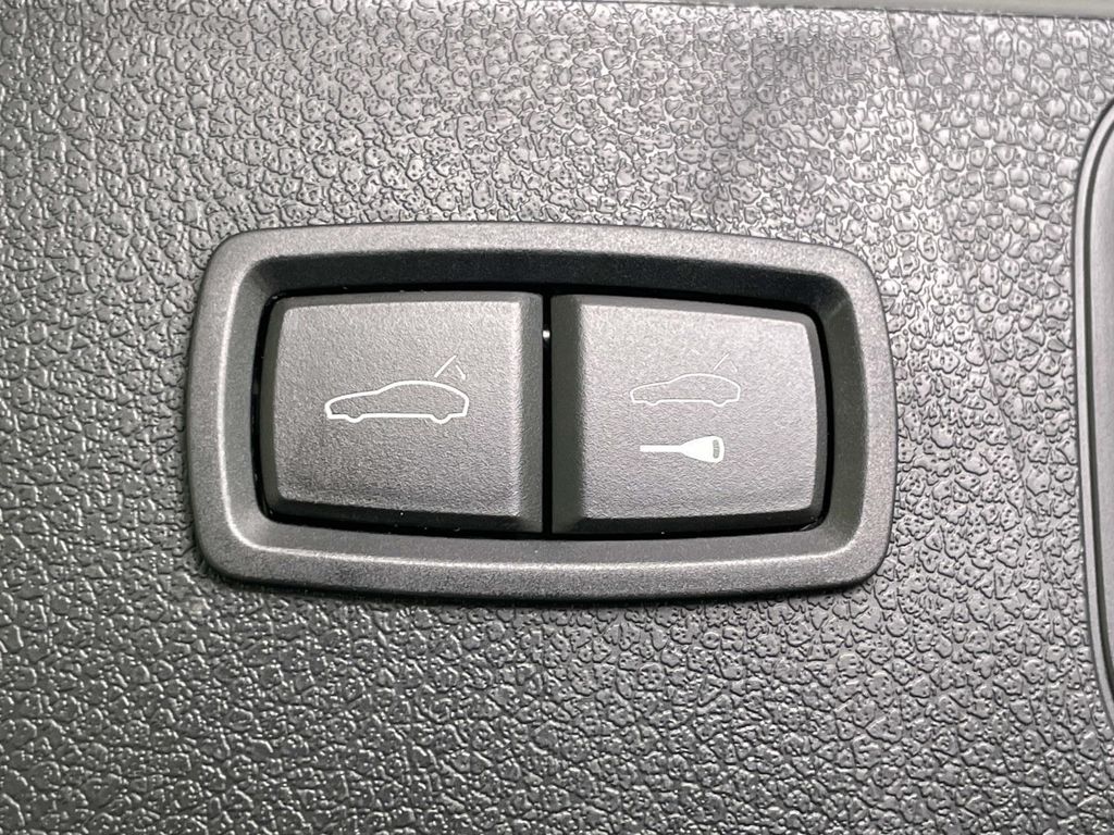 2023 Porsche Macan Base  at Audi Porsche Sewickley
