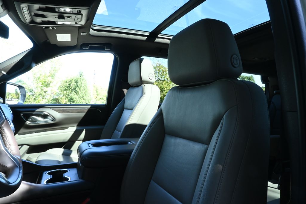 Thumbnail: 2023 Chevrolet Tahoe - 17