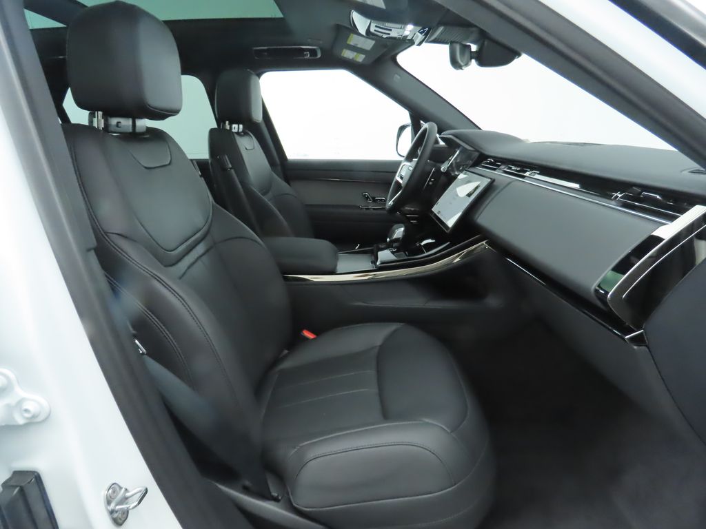 Thumbnail: 2025 Land Rover Range Rover Sport - 21