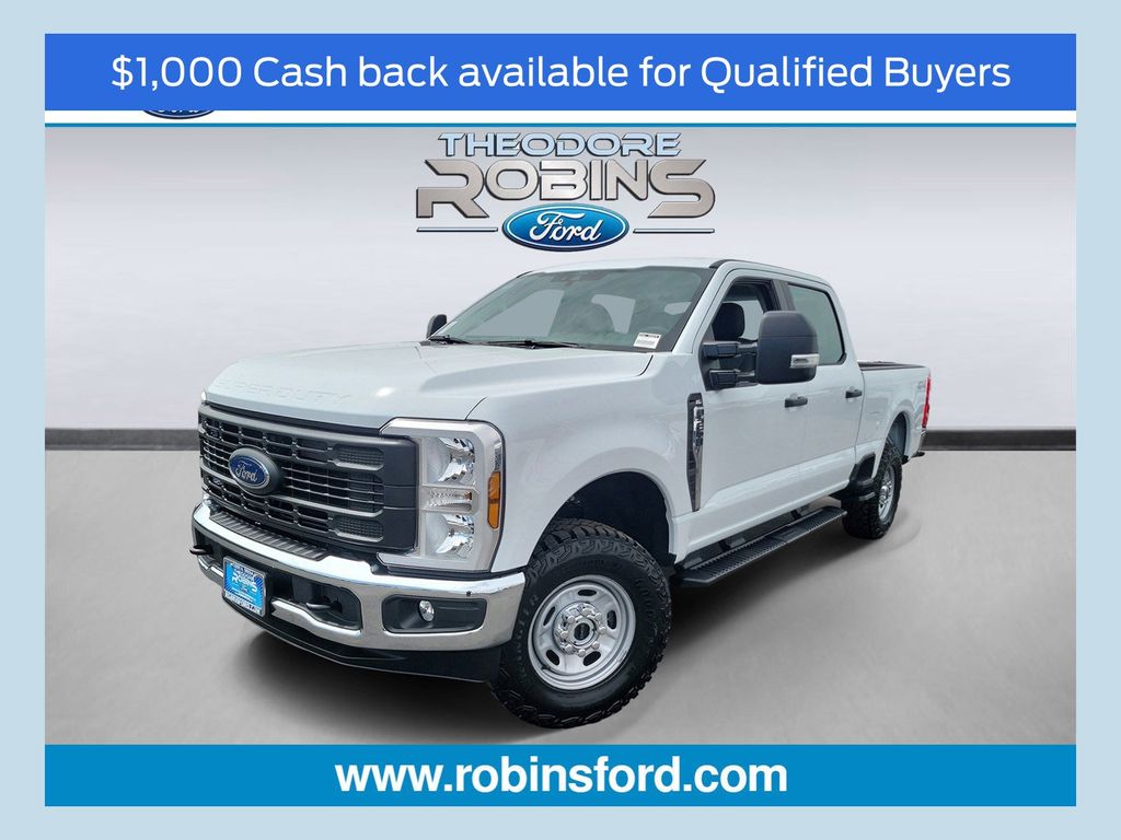 Oxford White 2026 Ford F-250 Super Duty Pickup Truck Four-Wheel Drive Automatic