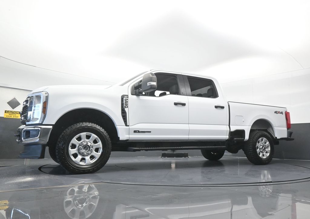 Used 2024 Oxford White Ford XLT image 58