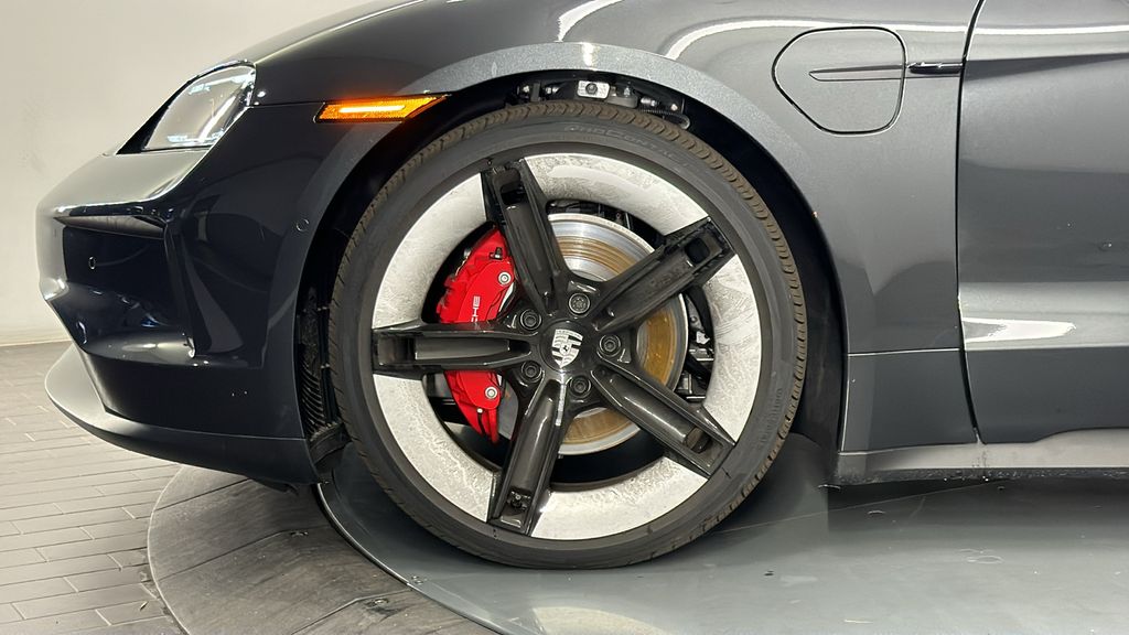 Thumbnail: 2025 Porsche Taycan - 11