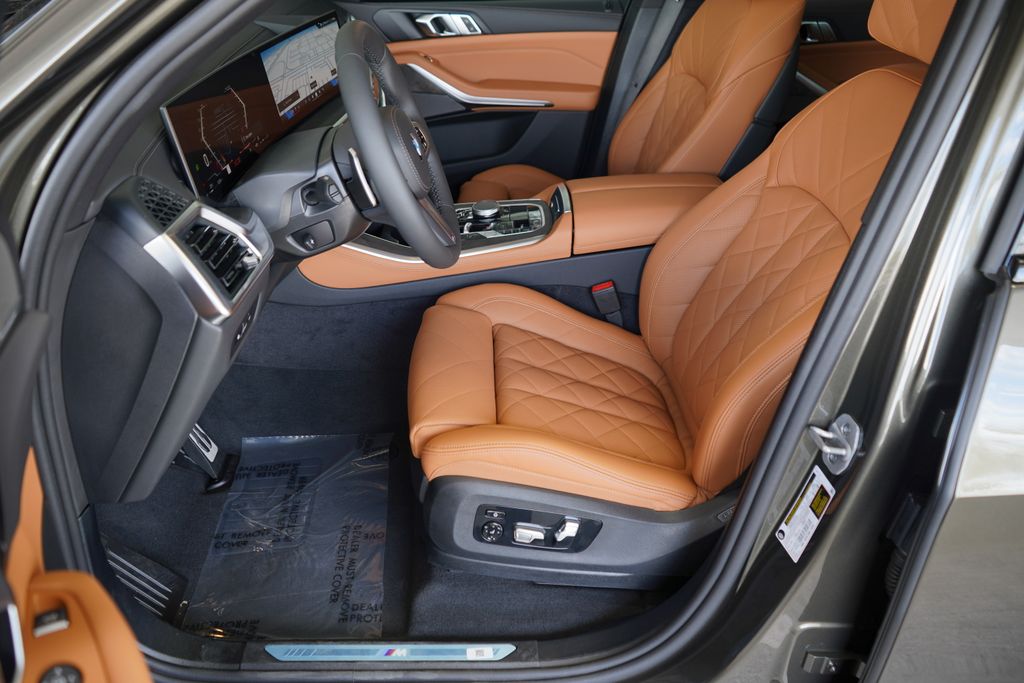 Thumbnail: 2026 BMW X5 - 10