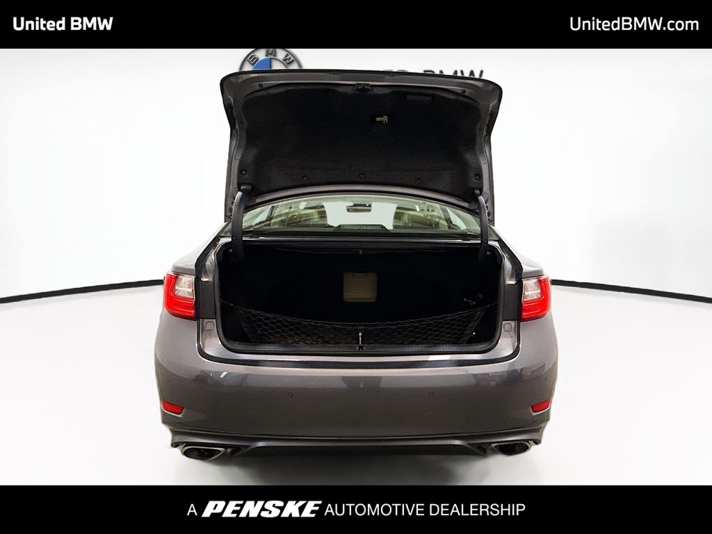 Thumbnail: 2016 Lexus ES - 14