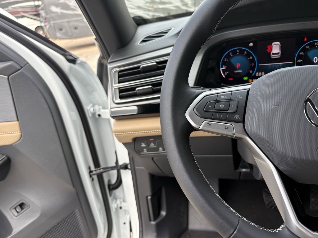 New 2026 White Volkswagen 2.0T SE w/Technology image 16