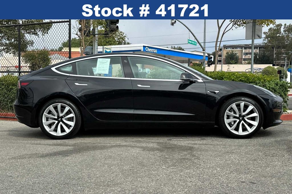 2018 Tesla Model 3 Long Range 3