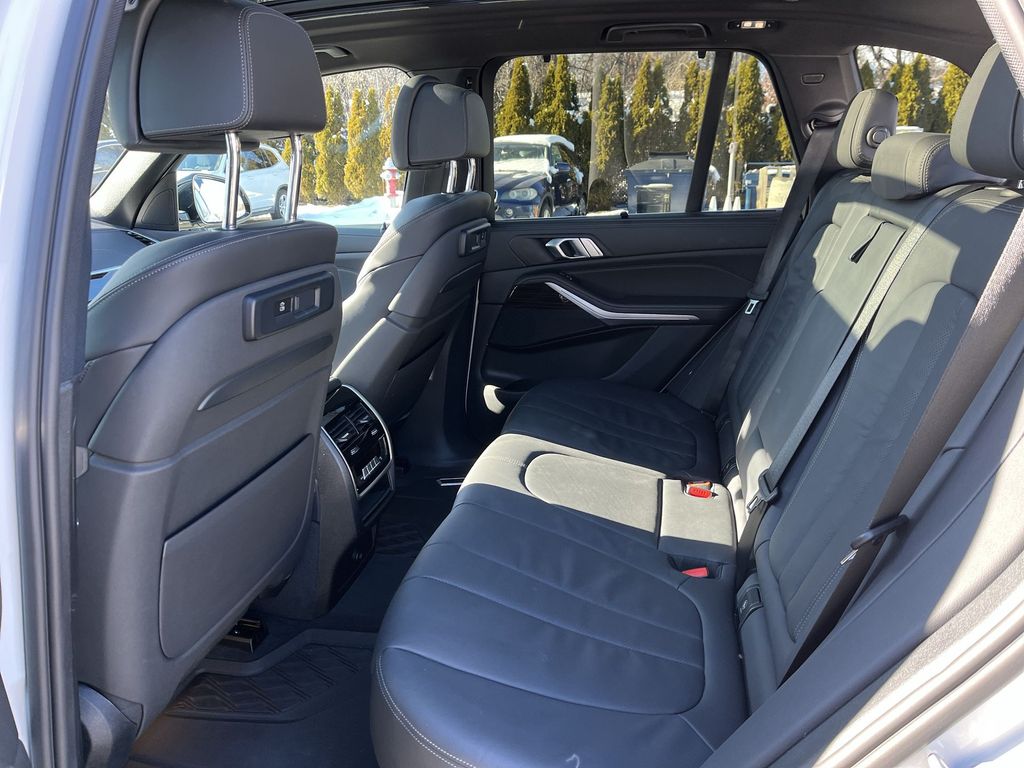 Thumbnail: 2020 BMW X5 - 23